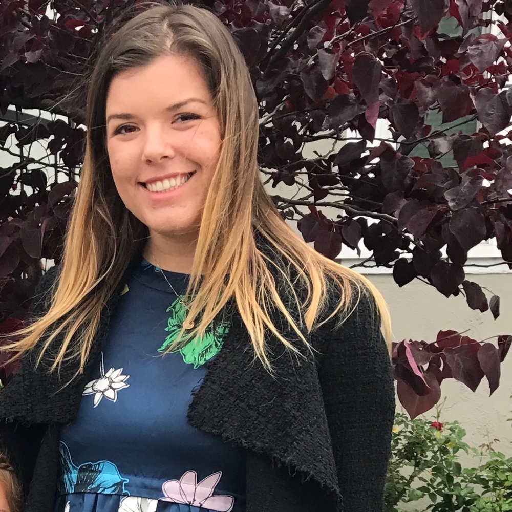 Meet your Posher, Claire